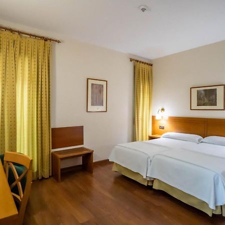 Yit Conquista De Toledo Hotel Exterior foto