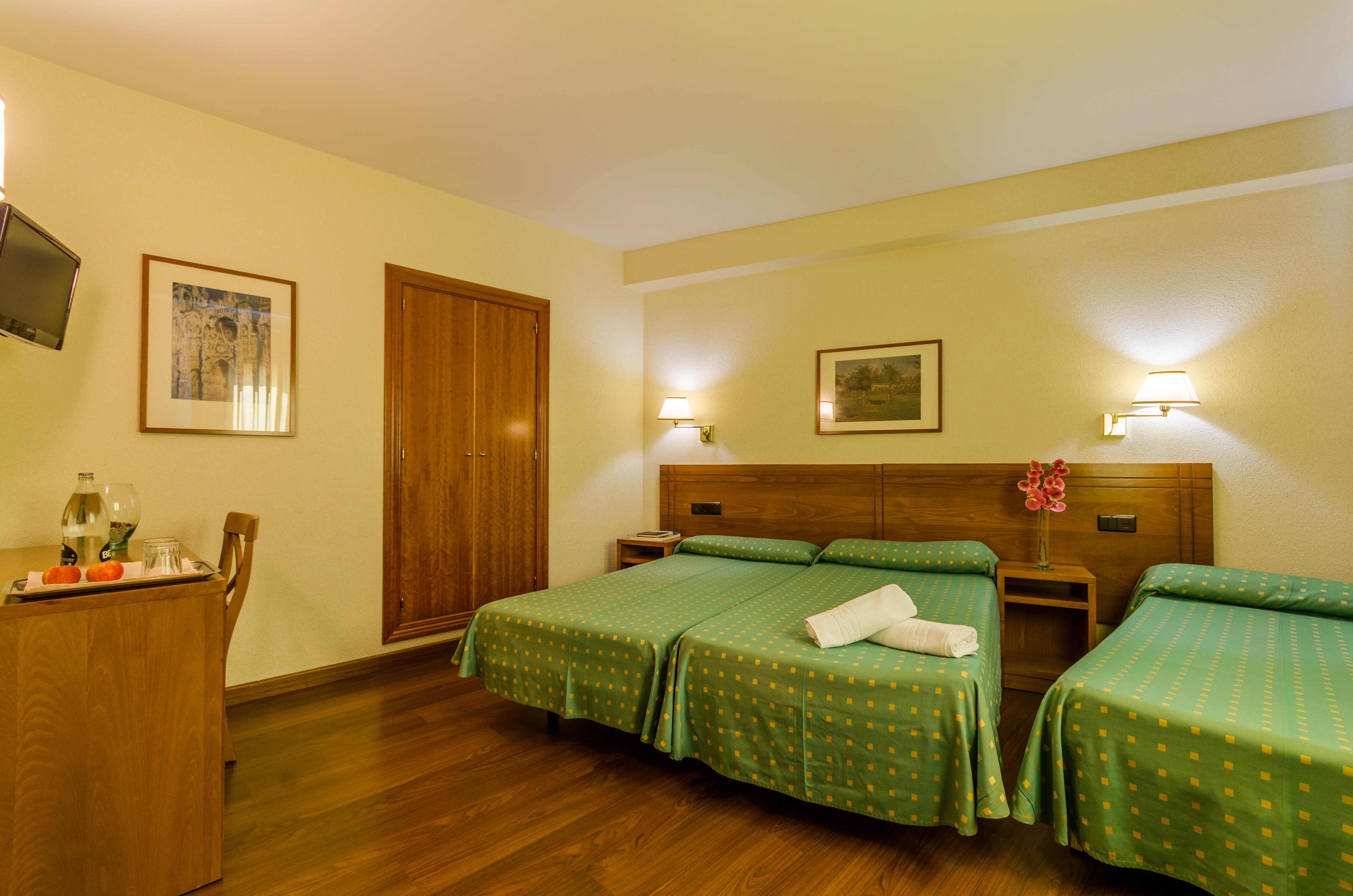 Yit Conquista De Toledo Hotel Exterior foto