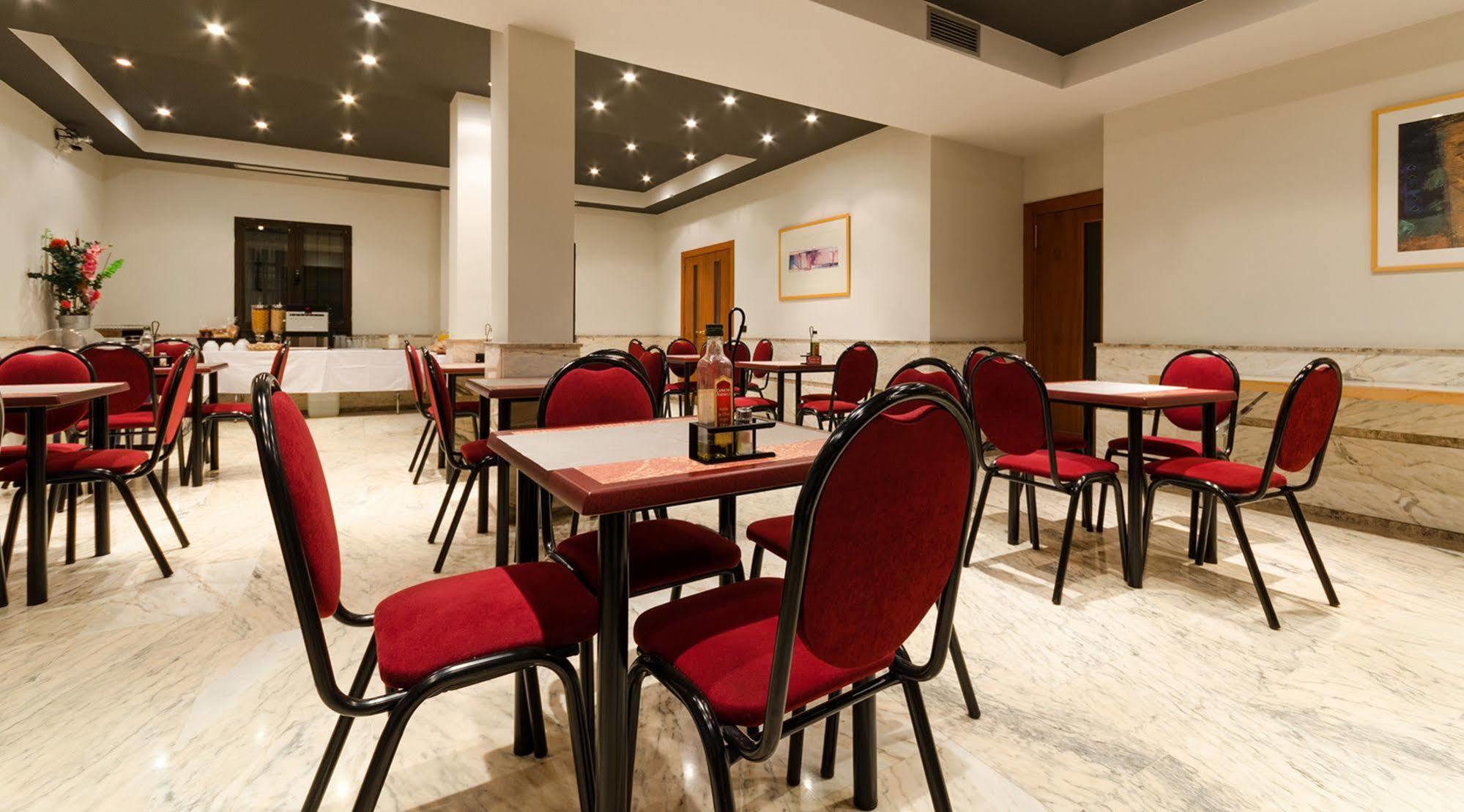 Yit Conquista De Toledo Hotel Exterior foto